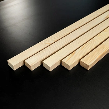 картинка Брусок сращенный для перегородок 30*50*3000мм сосна сорт Экстра (прямой без фаски) от магазина Кубатура