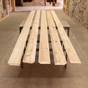 картинка Планкен скошенный 20*70*3000мм сорт АВ лиственница от магазина Кубатура