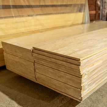 картинка Щит мебельный 18*600*3000мм Лиственница сорт А сращенный от магазина Кубатура