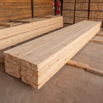 картинка Доска обрезная камерной сушки 50*150*3000мм ель/сосна 1-2 сорт дисковый распил (10-18%) от магазина Кубатура