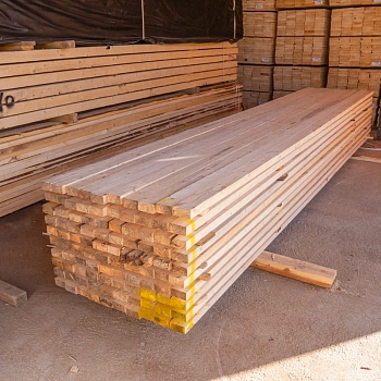 картинка Доска обрезная 50*100*3000мм 3-4 сорт ТУ естественной влажности хвойные породы от магазина Кубатура