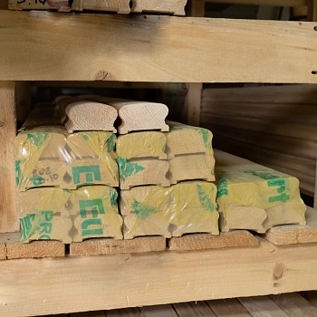 картинка Поручень 45*65*3000мм под окончания и повороты Сосна сорт Экстра сращенный от магазина Кубатура