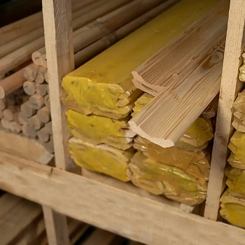 картинка Плинтус фигурный 70*3000мм сосна сорт Экстра от магазина Кубатура