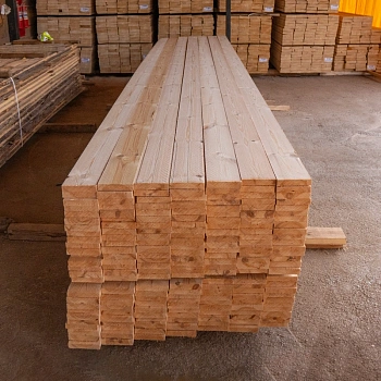 картинка Доска обрезная 25*150*6000мм естественной влажности 1 сорт дисковый распил ель/сосна от магазина Кубатура