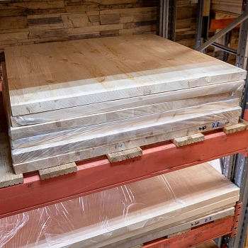 картинка Площадка 40*1000*1000мм Ель/Сосна сорт АВ сращенная от магазина Кубатура