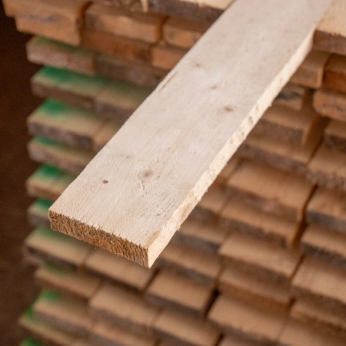 картинка Доска обрезная 25*100*5000мм 1-3 сорт (ГОСТ 8486-86) естественной влажности хвойные породы от магазина Кубатура