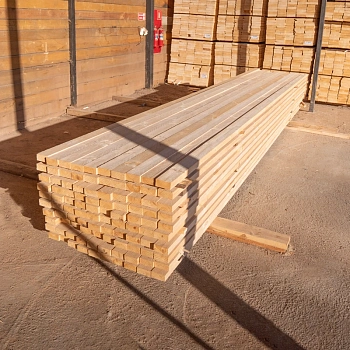 картинка Доска обрезная 50*100*6000мм 1 сорт дисковый распил, естественной влажности ель/сосна от магазина Кубатура