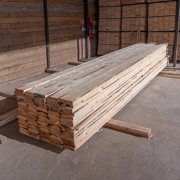 картинка Доска обрезная камерной сушки 50*200*6000мм ель/сосна 3-4 сорт дисковый распил (10-18%) от магазина Кубатура