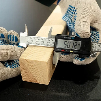 картинка Брусок сращенный для перегородок 50*50*3000мм сосна сорт Экстра (с фаской R3 на углах) от магазина Кубатура