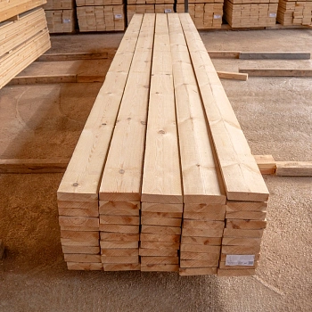 картинка Доска обрезная камерной сушки 50*200*3000мм ель/сосна 1-2 сорт дисковый распил (10-18%) от магазина Кубатура