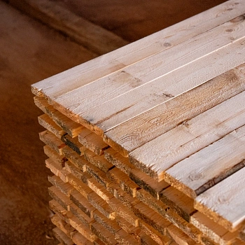 картинка Доска обрезная 25*100*3000мм 3-4 сорт ТУ естественной влажности хвойные породы от магазина Кубатура