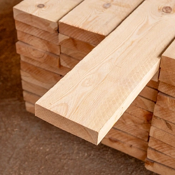 картинка Доска обрезная камерной сушки 50*150*6000мм Отборная 1 сорт Ель 100% дисковый распил (10-15%) от магазина Кубатура