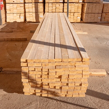 картинка Доска обрезная 50*100*6000мм 1 сорт дисковый распил, естественной влажности ель/сосна от магазина Кубатура